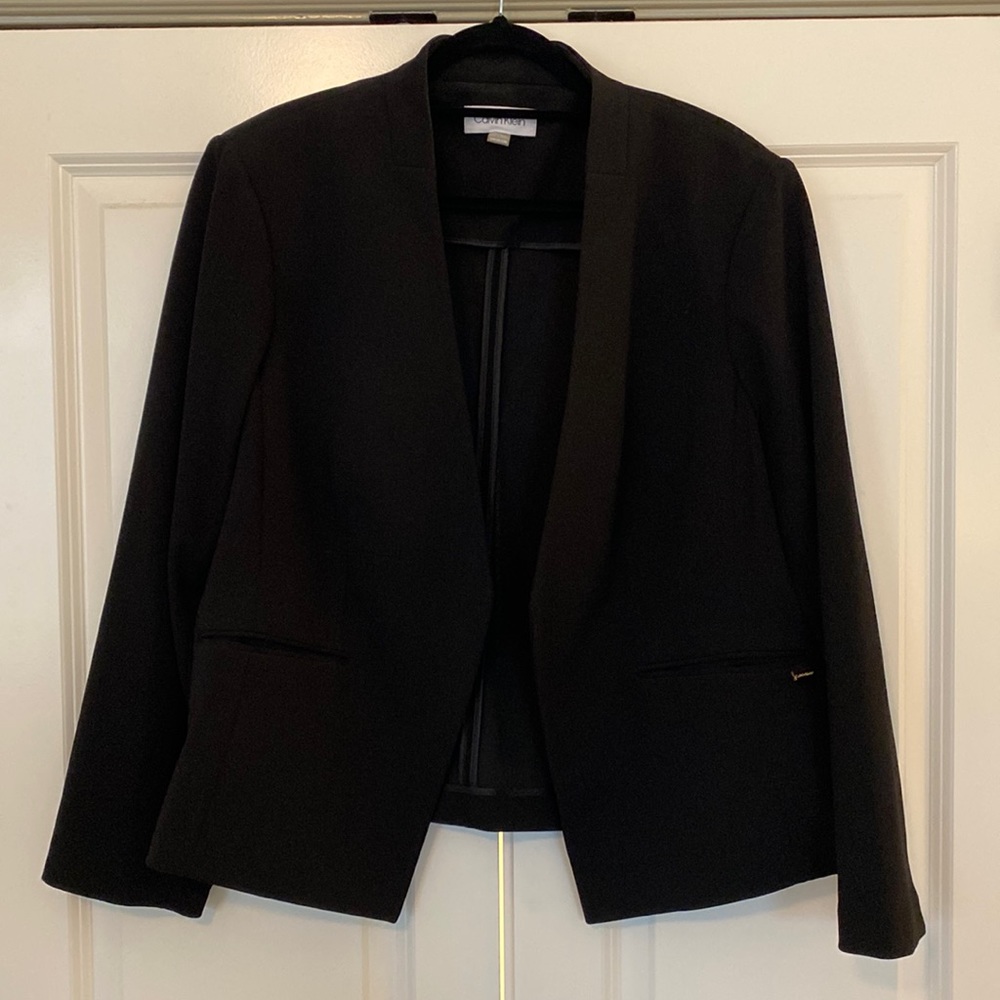 Calvin Klein ladies suit blazer, black 20W